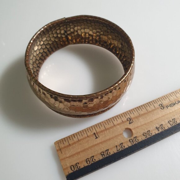 Rustic Vintage Style Hammered Copper Bracelet Distressed Finish Wide Band Design - Picture 3 of 5